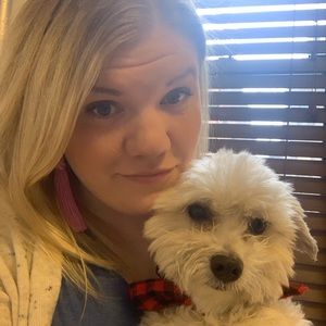 MEET YOUR POSHER, Maddy!